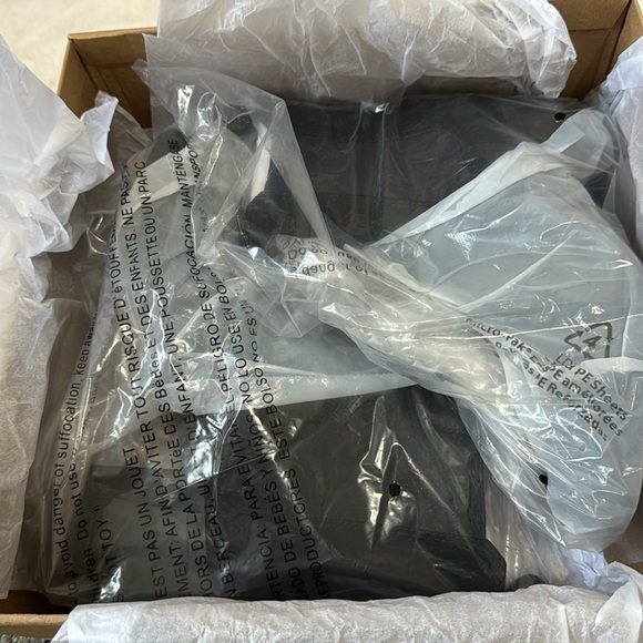 - Steve Madden Rockwell Black Suede Heeled Chelsea Booties - size 7 - Picture 3 of 4